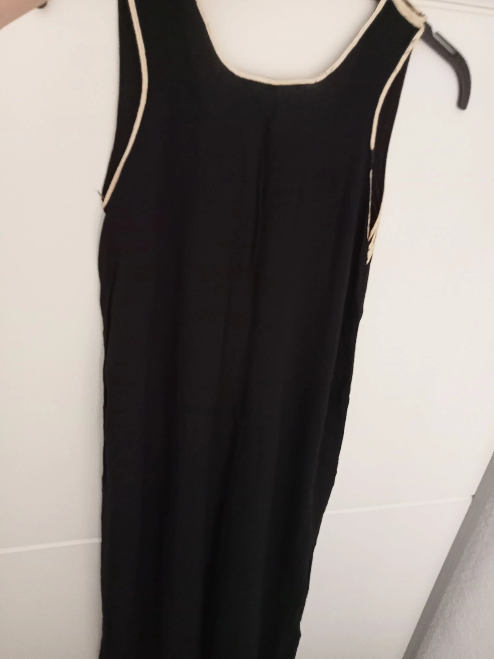 Vestido preto bordado – photo 3